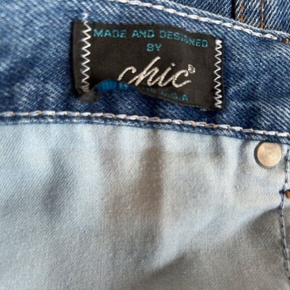 Chic Vintage "80's" 5 pocket High waist distressed denim jeans, size  20W - Picture 3 of 5